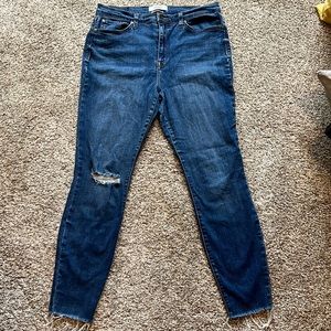 Pistola Jeans size 30 with frayed bottoms